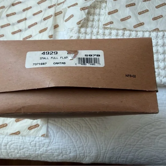 Coach vintage box and tissue paper for 4929 small full flap - Picture 2 of 11